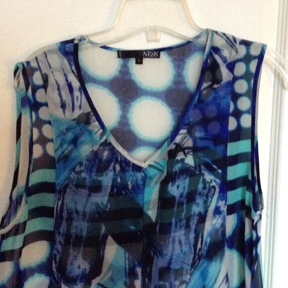 Ness Women's Blue Sheer Sleeveless Top Blouse Tunic Flowy Romantic Size  L Beach - Picture 2 of 7